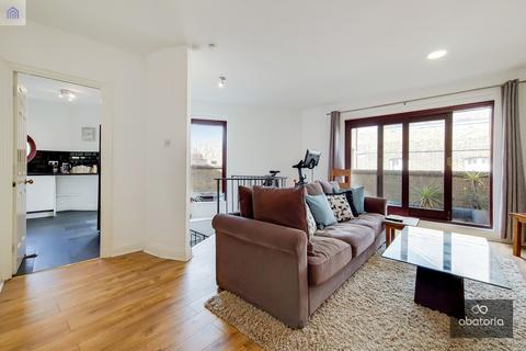 2 bedroom apartment for sale, Moran House, 82 Wapping Lane, London, E1W