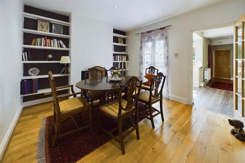 2 bedroom end of terrace house for sale, Crescent Road, Old Town