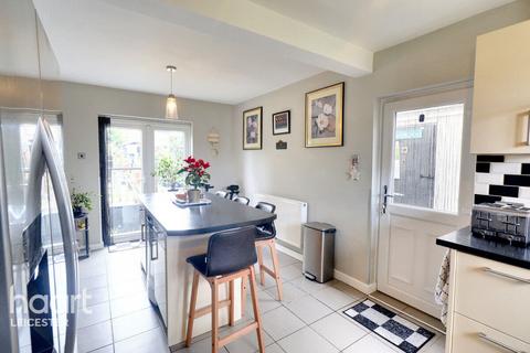73 Armadale Drive, Leicester, LE5 1HH