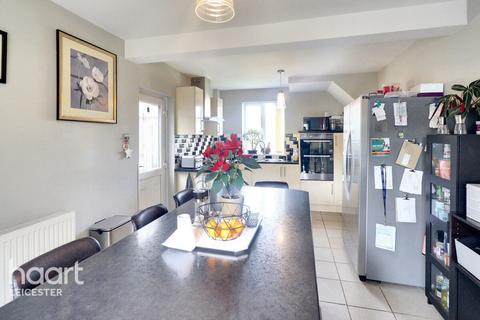 73 Armadale Drive, Leicester, LE5 1HH