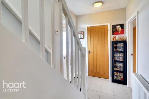 3 bedroom semi-detached house for sale, Armadale Drive, Leicester