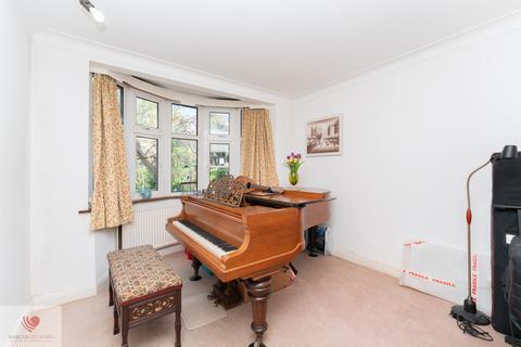 3 bedroom detached house for sale, Borough Road, Isleworth TW7