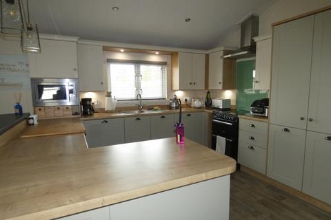 2 bedroom lodge for sale, Church Lane, CO5