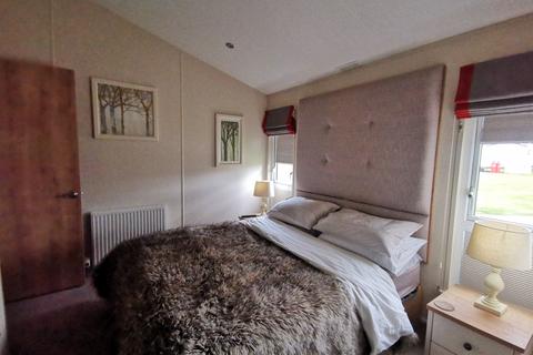 2 bedroom lodge for sale, Church Lane, CO5