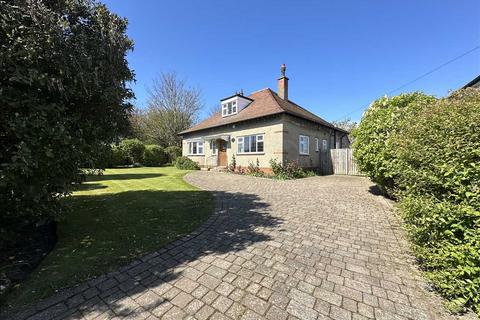 3 bedroom bungalow for sale, Muston Road, Filey