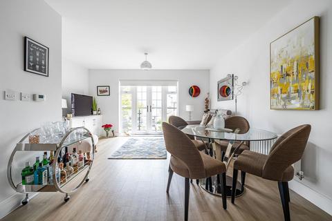2 bedroom apartment for sale, Arundale Walk, Horsham, RH12