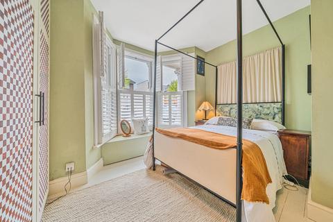 3 bedroom flat for sale, Earlsfield Road, Earlsfield