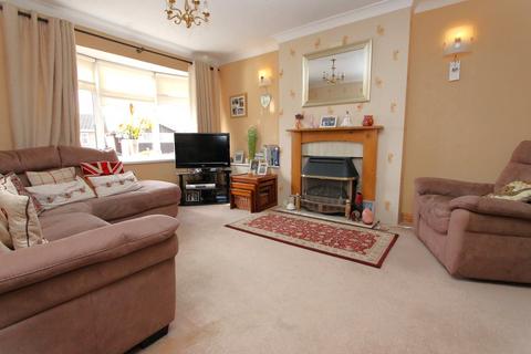 4 bedroom detached house for sale, Shakespeare Drive, Kidderminster, DY10