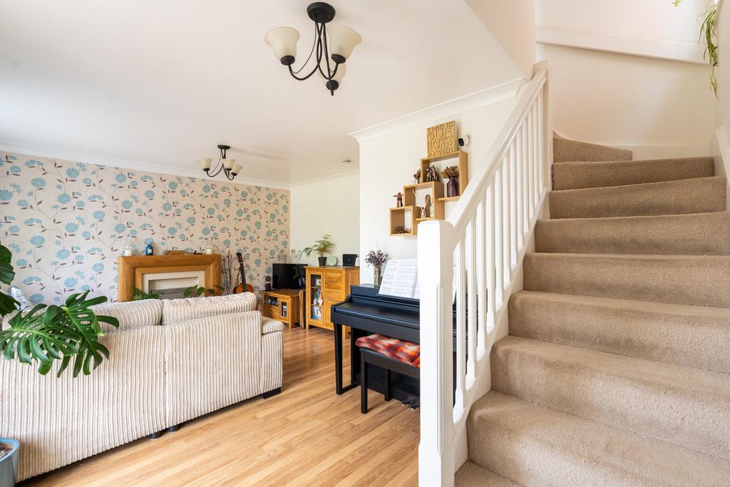 Great Meadow, Worcester WR4 3 bed detached house for sale £300,000