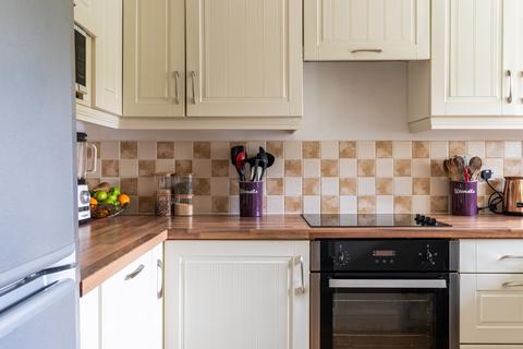 35 Bearcroft Avenue, Great Meadow, Worcester, WR4 0DR