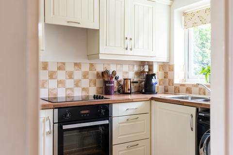 35 Bearcroft Avenue, Great Meadow, Worcester, WR4 0DR