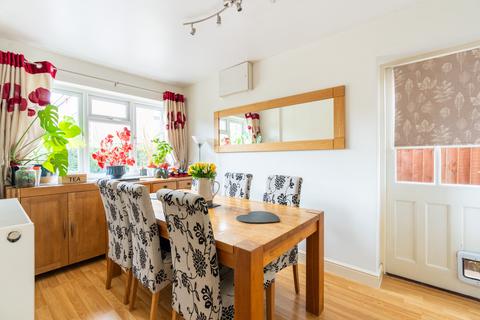 35 Bearcroft Avenue, Great Meadow, Worcester, WR4 0DR