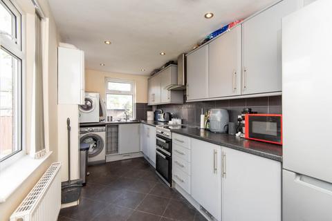 3 bedroom semi-detached house for sale, Lord Roberts Road, Chesterfield S40