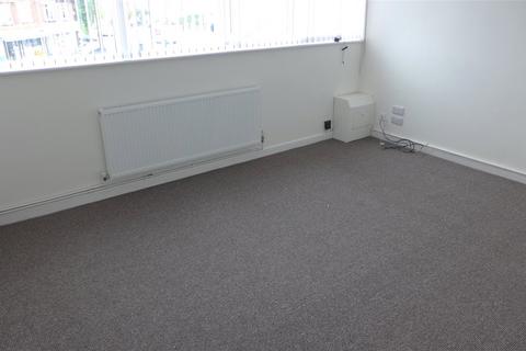 3 bedroom apartment to rent, Brownshill Green Road, Coundon, Coventry, CV6