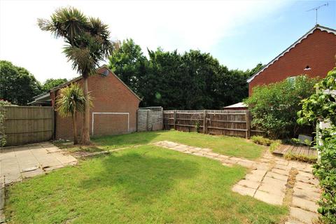 4 bedroom detached house to rent, Silver Birch Drive, Worthing, BN13