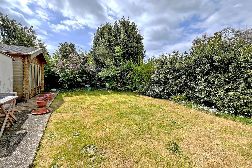 Hillview Crescent, East Preston... 3 bed bungalow for sale £385,000