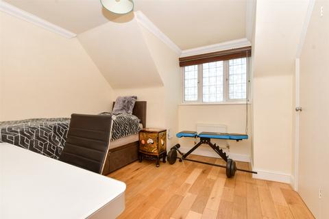 3 bedroom end of terrace house for sale, Asprey Mews, Beckenham, Kent