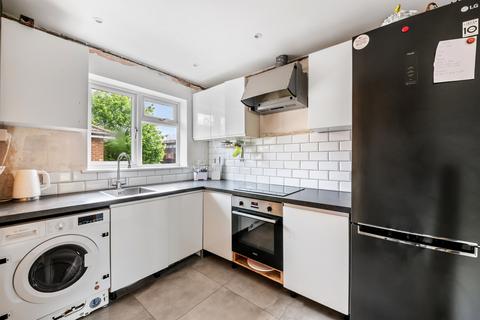 2 bedroom maisonette for sale, Tennyson Road, Hanwell, W7