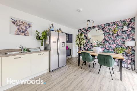 102 Harold Hines Way, Stoke-on-trent, ST4 8ZL