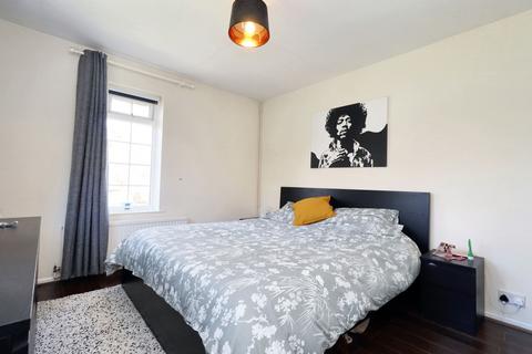 2 bedroom flat to rent, Frant Road, Tunbridge Wells, TN2