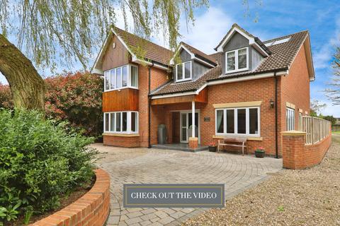 5 bedroom detached house for sale, Harewood, Beverley, HU17 7EF