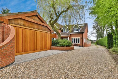 5 bedroom detached house for sale, Harewood, Beverley, HU17 7EF