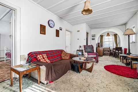3 Beech Avenue, Bracklesham Bay, Chichester, PO20 8HU