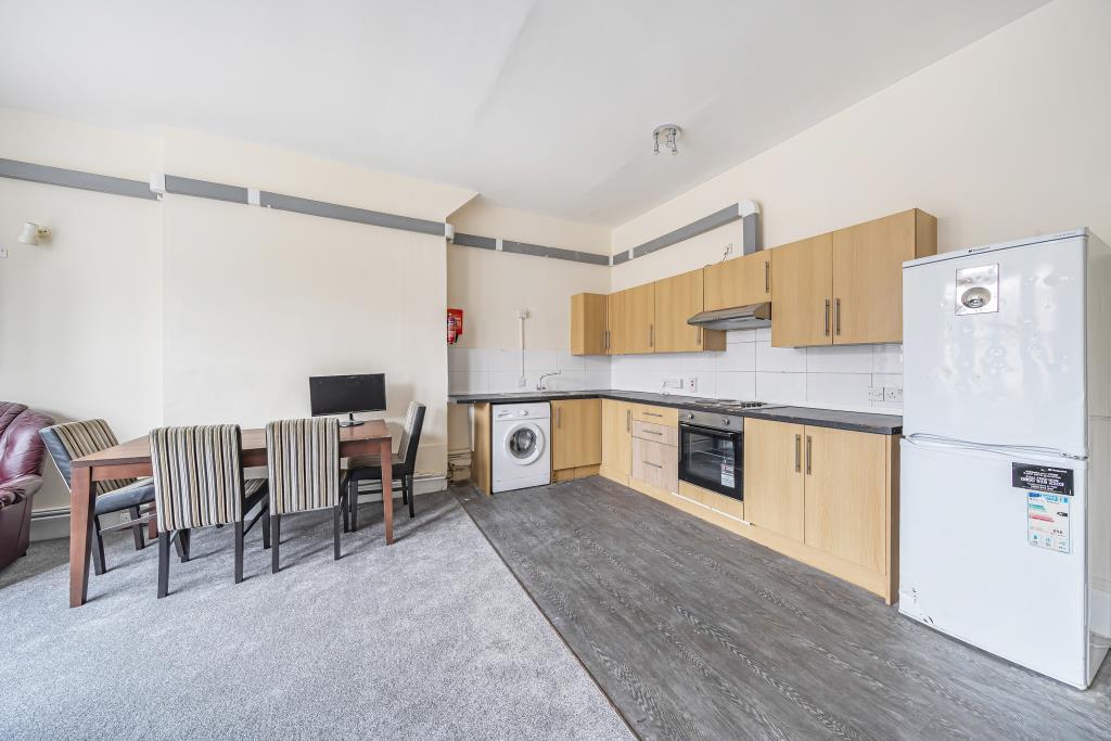 Kitchen/Dining Area