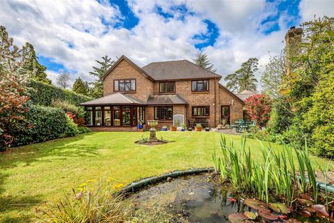 4 bedroom detached house for sale, Little Barn Place, Liss, Hampshire, GU33