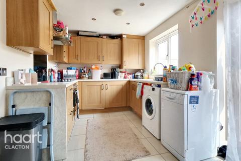 2 bedroom terraced house for sale, Cross Road, Clacton-On-Sea