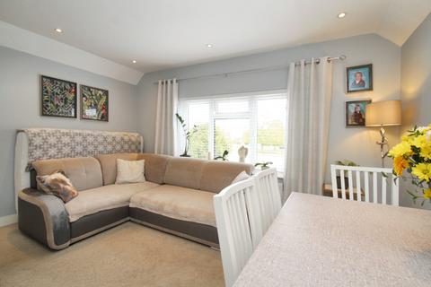 2 bedroom maisonette for sale, Barnfield, IVER, Buckinghamshire