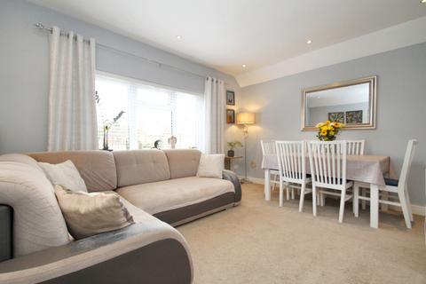 29 Barnfield, Iver, SL0 0AL