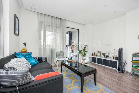 1 bedroom apartment to rent, Wiverton Tower, Aldgate Place, 4 New Drum Street, Aldgate, E1