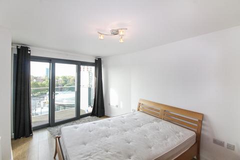 1 bedroom flat for sale, Surrey Quays Road, Canada Water, London, SE16