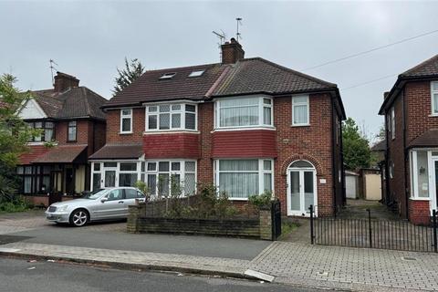 4 bedroom semi-detached house to rent, London NW2