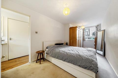 1 bedroom flat for sale, Willow Tree Close, Earlsfield