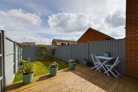 3 bedroom terraced house for sale, Foskett Way, Aylesbury HP21
