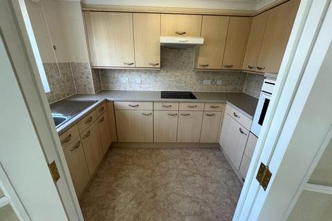 1 bedroom flat for sale, Glen View, Gravesend, Kent, DA12