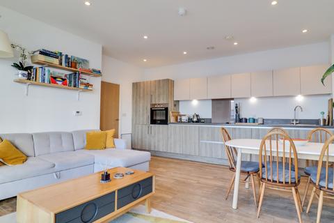2 bedroom flat for sale, Denyer Walk, Woolston, Southampton