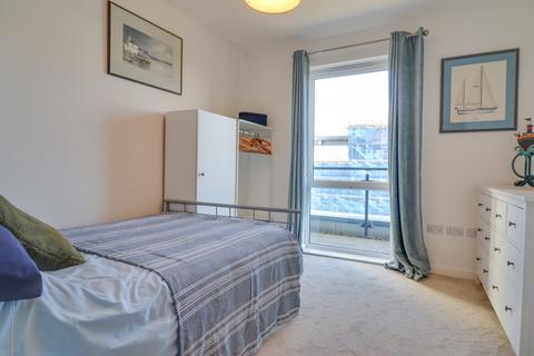 2 bedroom flat for sale, Denyer Walk, Woolston, Southampton