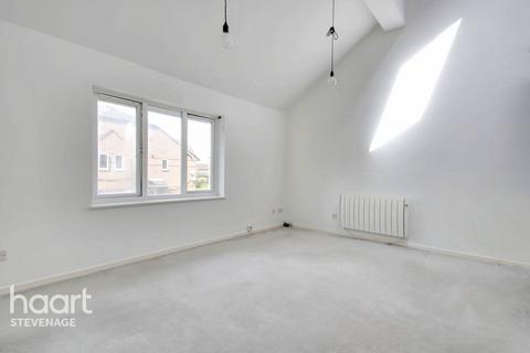 1 bedroom duplex for sale, Bradman Way, Stevenage