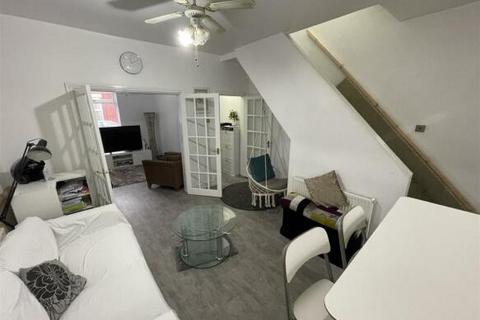2 bedroom terraced house to rent, Rita Avenue,  Manchester, M14