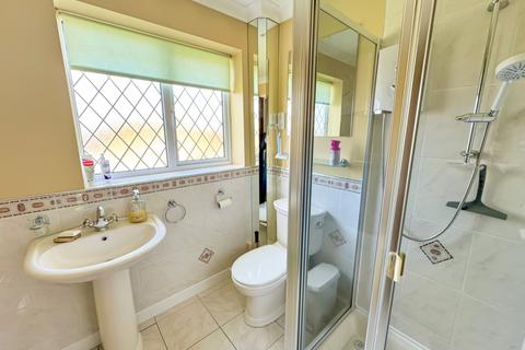5 Brooke Drive, Gravesend, DA12 4XP