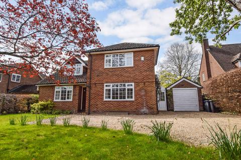 4 bedroom detached house for sale, Linkswood Road, Burnham, SL1