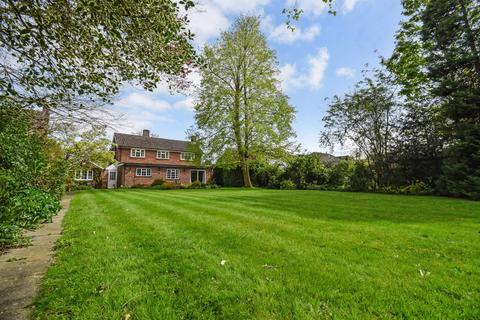 4 bedroom detached house for sale, Linkswood Road, Burnham, SL1