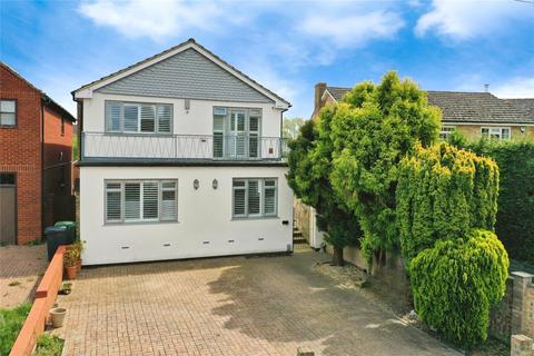 5 bedroom detached house for sale, Chestnut Grove, Purley on Thames, Reading, Berkshire, RG8