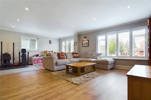 14 Chestnut Grove, Purley On Thames, Reading, RG8 8BU