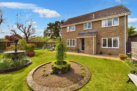 4 bedroom detached house for sale, Nunnery Drive, Thetford