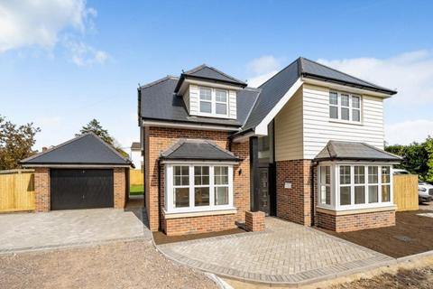 4 bedroom detached house for sale, Oaks Drive, St Leonards, BH24 2QR