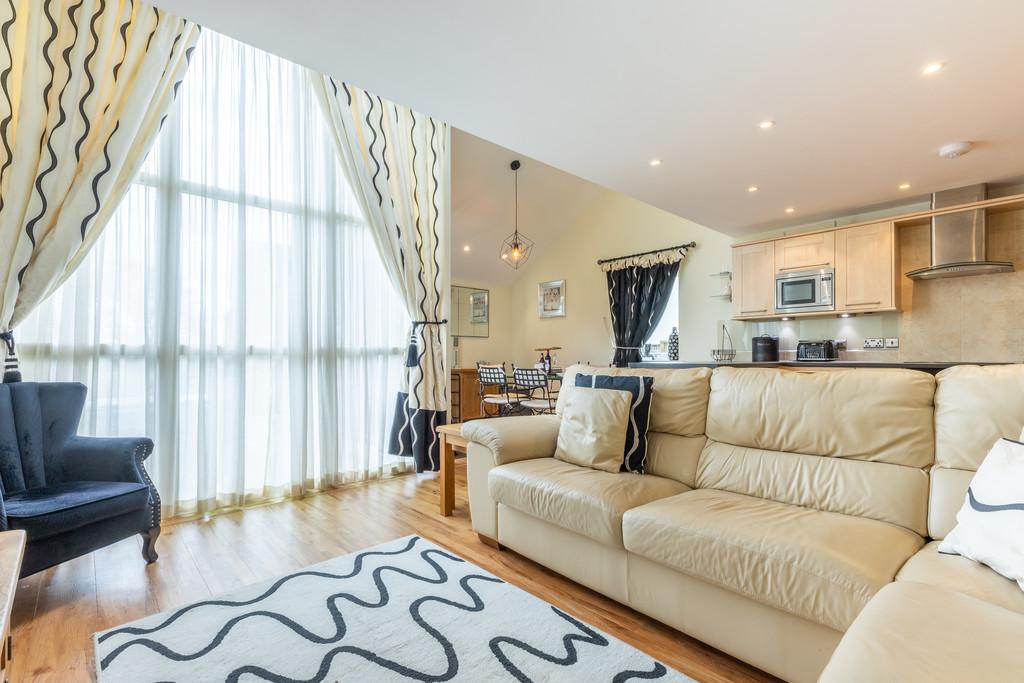 15 The Meadows, Kirkby Lonsdale, LA6 2GY 2 bed semidetached house for
